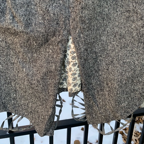 Maternity two piece suit with skirt - Picture 5 of 6